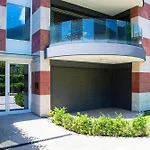 Roggia Apartments By Quokka 360 - Central Flats With Parking Space